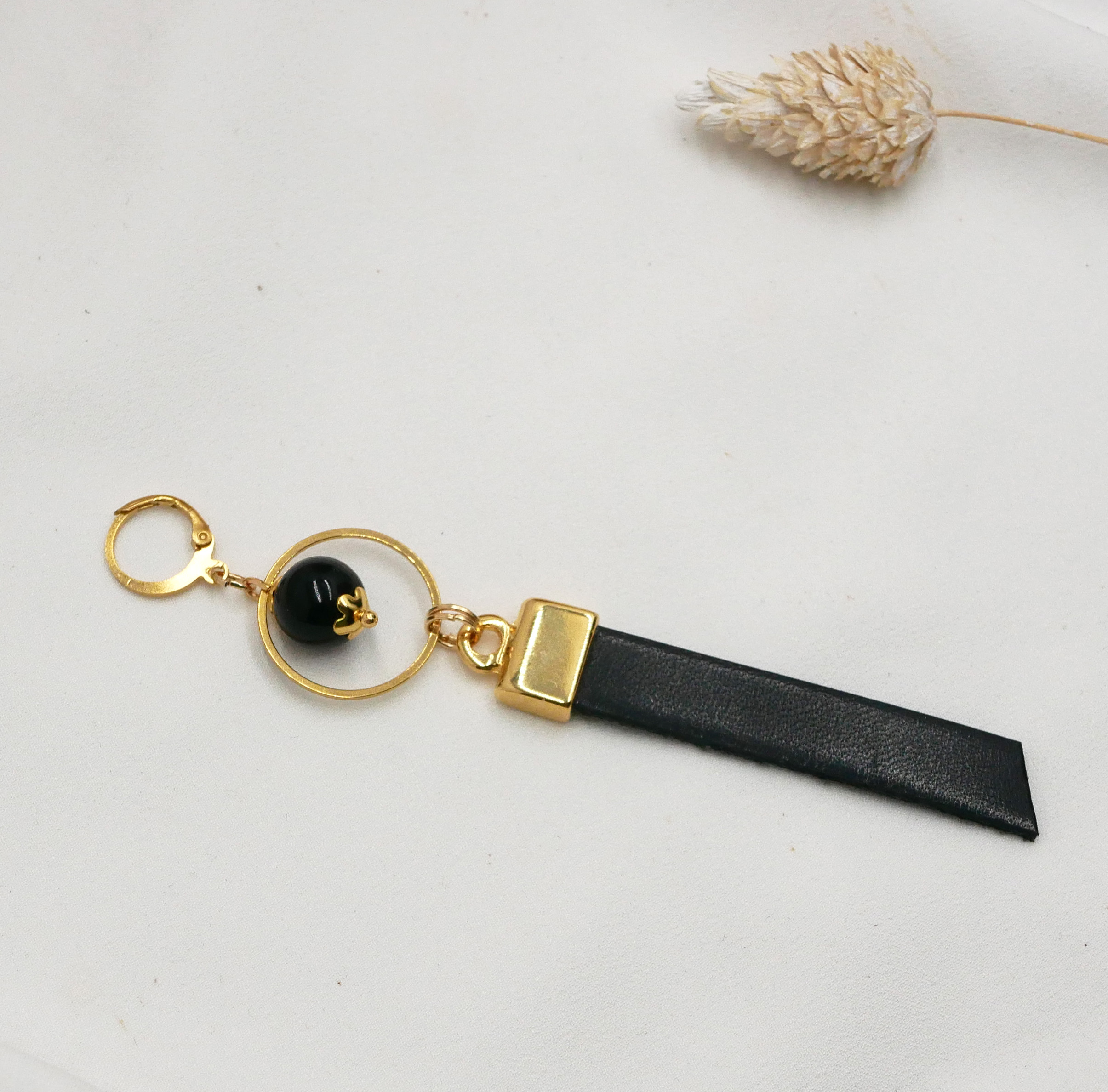 Brinco longo pendente Solo em pele dourada Preto ou cor à escolha