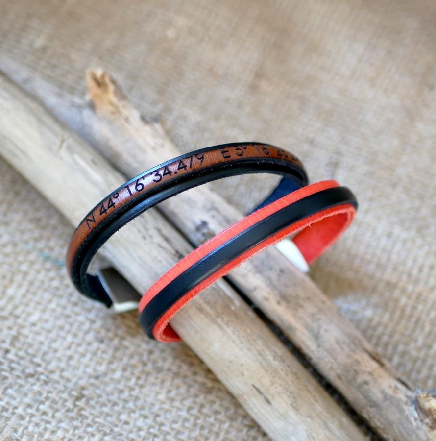 Correia de couro de dois tons, personalizável por cor e gravura 