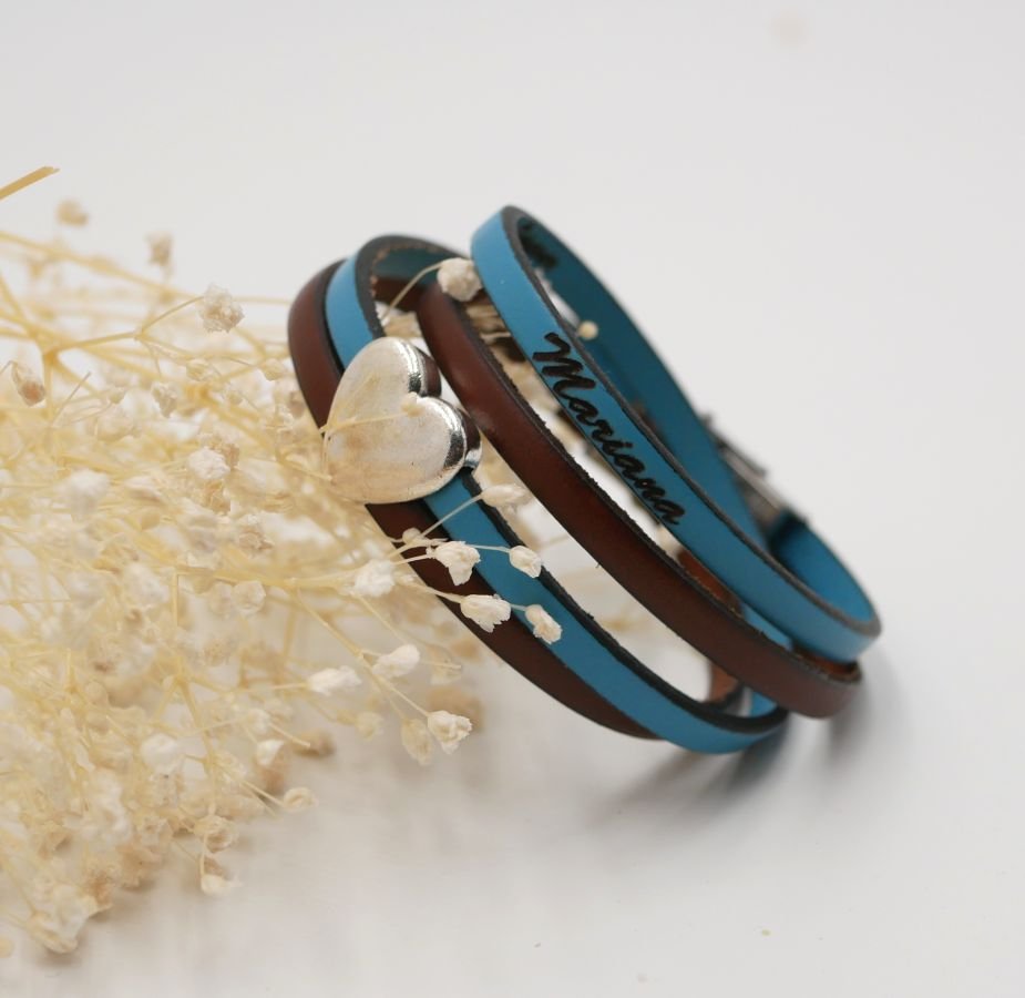 Pulseira dupla de couro em duo com coração de prata para ser personalizada por gravação