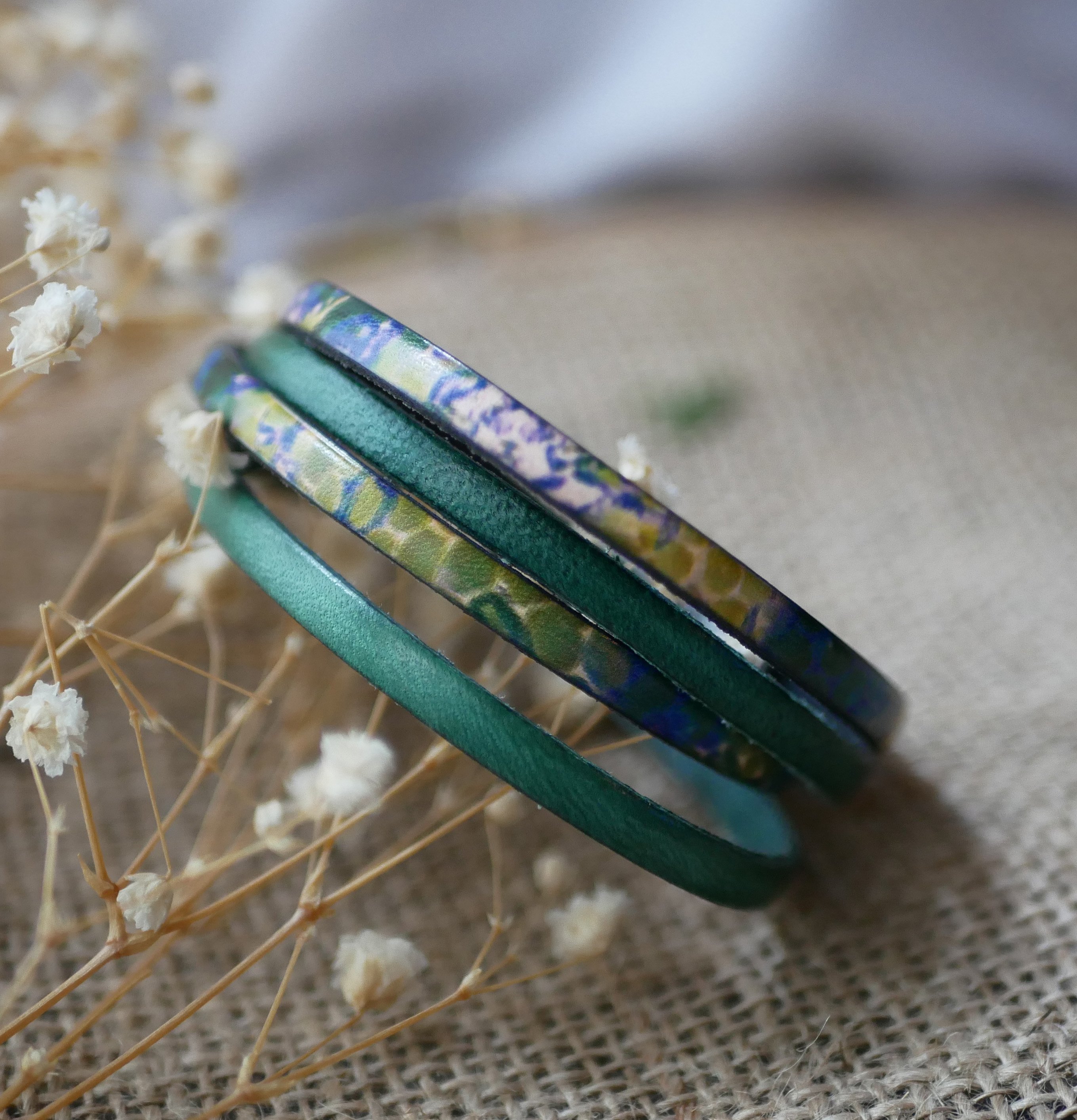 Pulseira de couro com impressão impressionista para personalizar