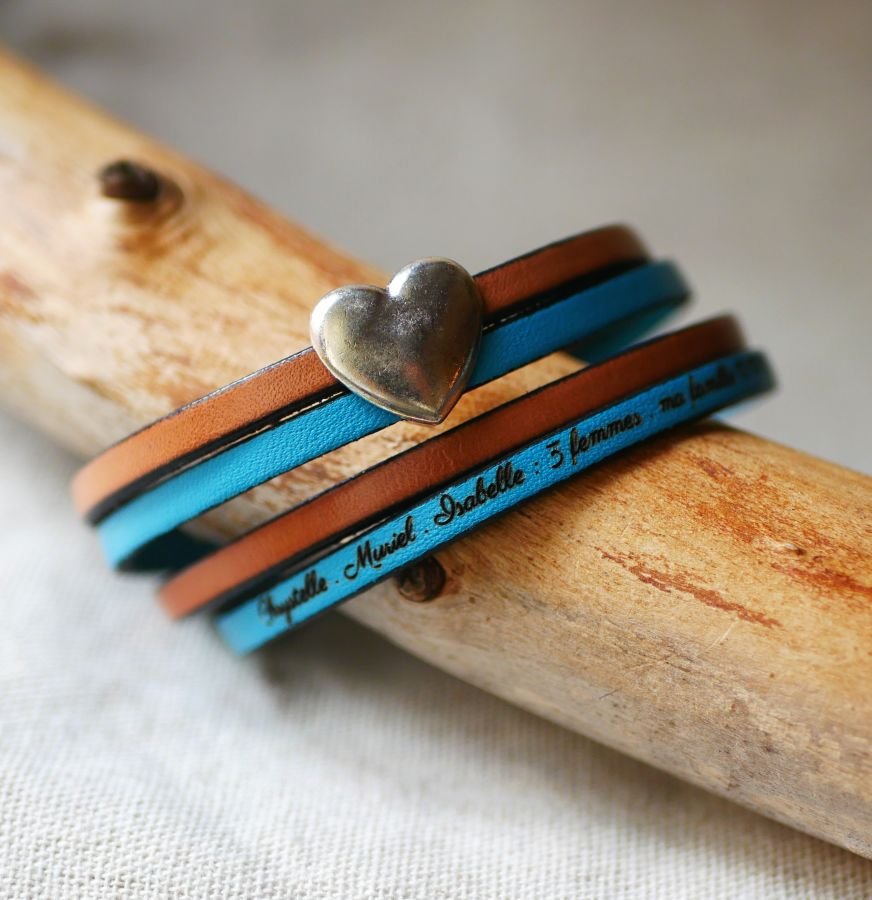 Pulseira dupla de couro em duo com coração de prata para ser personalizada por gravação