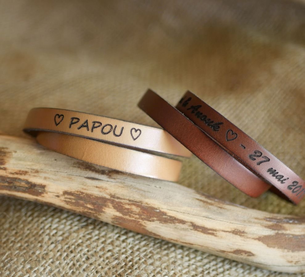 Pulseira de couro para homens com dois pulsos, personalizável por gravação