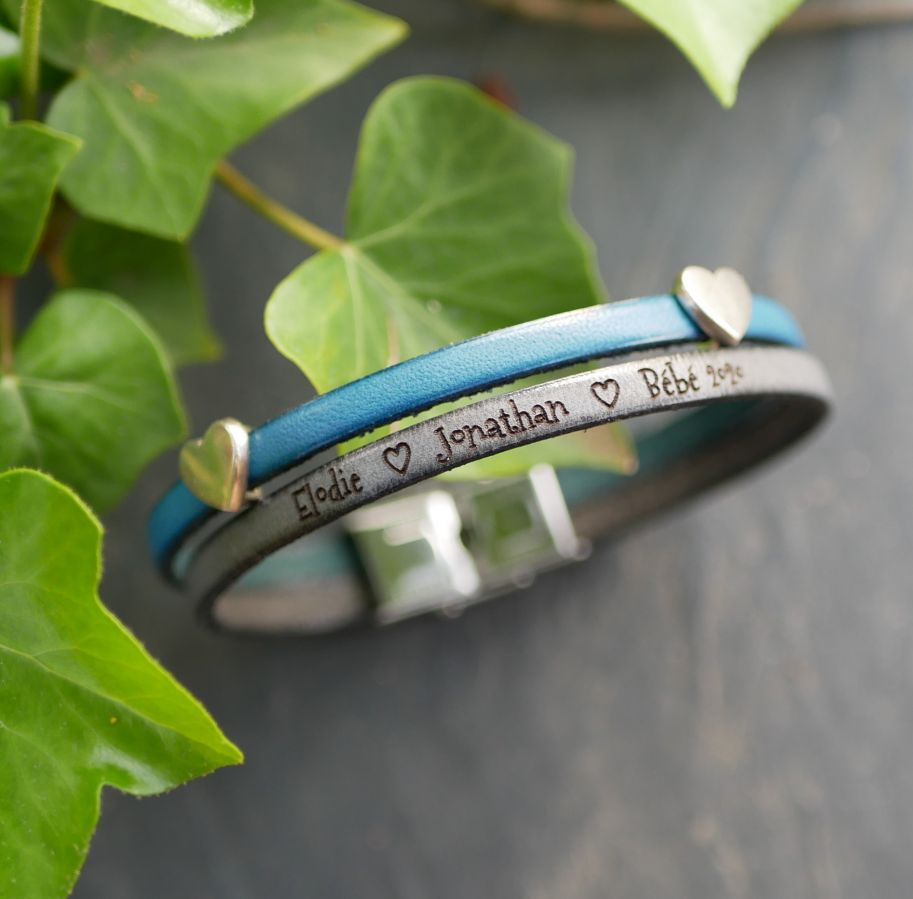 Pulseira de couro em duo com laços em forma de coração, personalizável para mulheres 