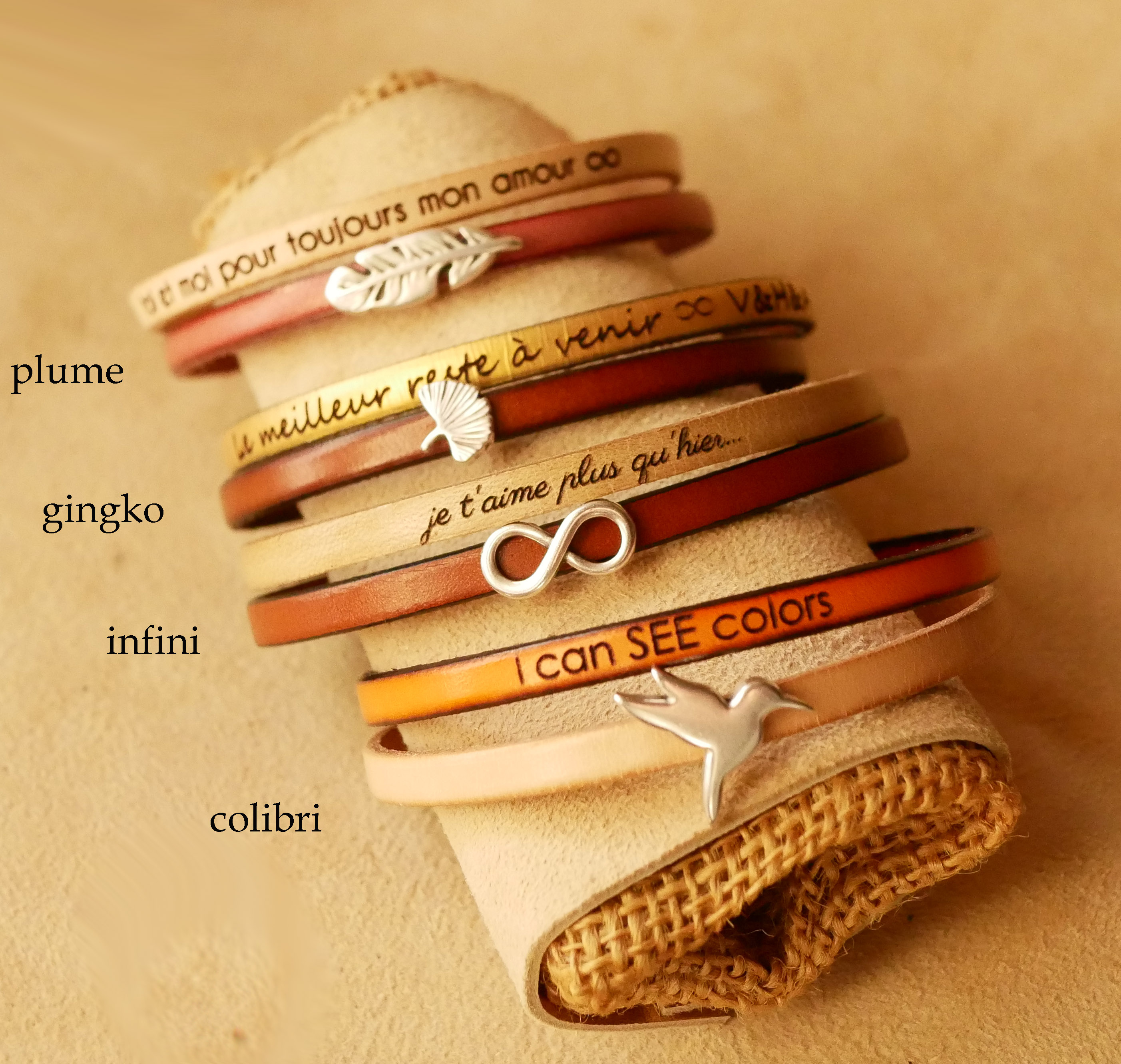 Pulseira dupla em pele para personalizar com um coração, uma estrela ou um laço infinito
