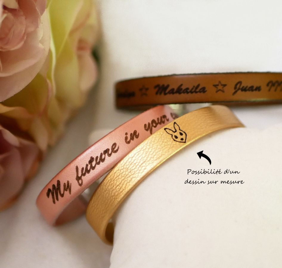 Pulseira de couro mulher fecho dourado personalizada por gravação 