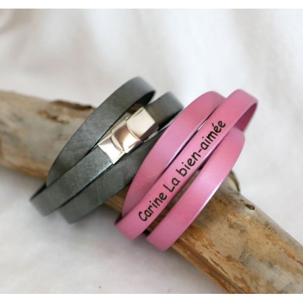 Pulseira de couro mulher tripla volta para personalizar a cor e a gravura 