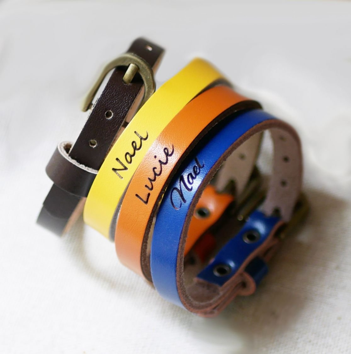Pulseira de couro gravada de uma só vez para personalizar a criança adulta mista