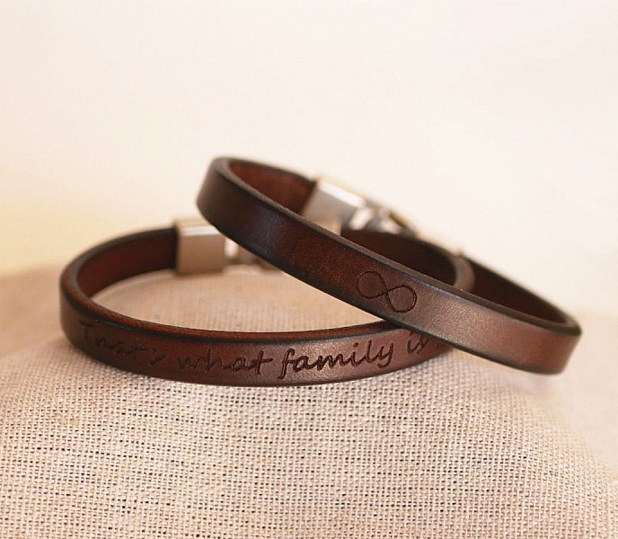 Bracelet cuir Homme grav&eacute; &agrave; personnaliser marron fonc&eacute;