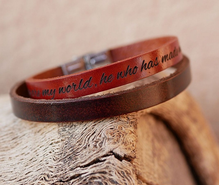 Pulseira mista de couro com fecho ajust&aacute;vel de 9 mm