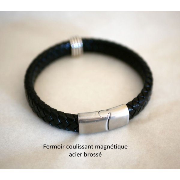 Bracelete de couro preto entran&ccedil;ado para homem com fecho de a&ccedil;o magn&eacute;tico e fecho de correr