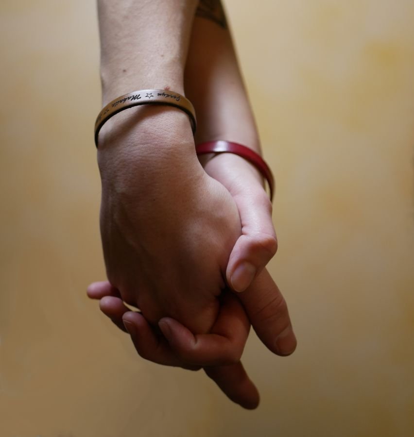 Pulseira personalizada de couro para homens ou mulheres gravada com nomes ou mensagem