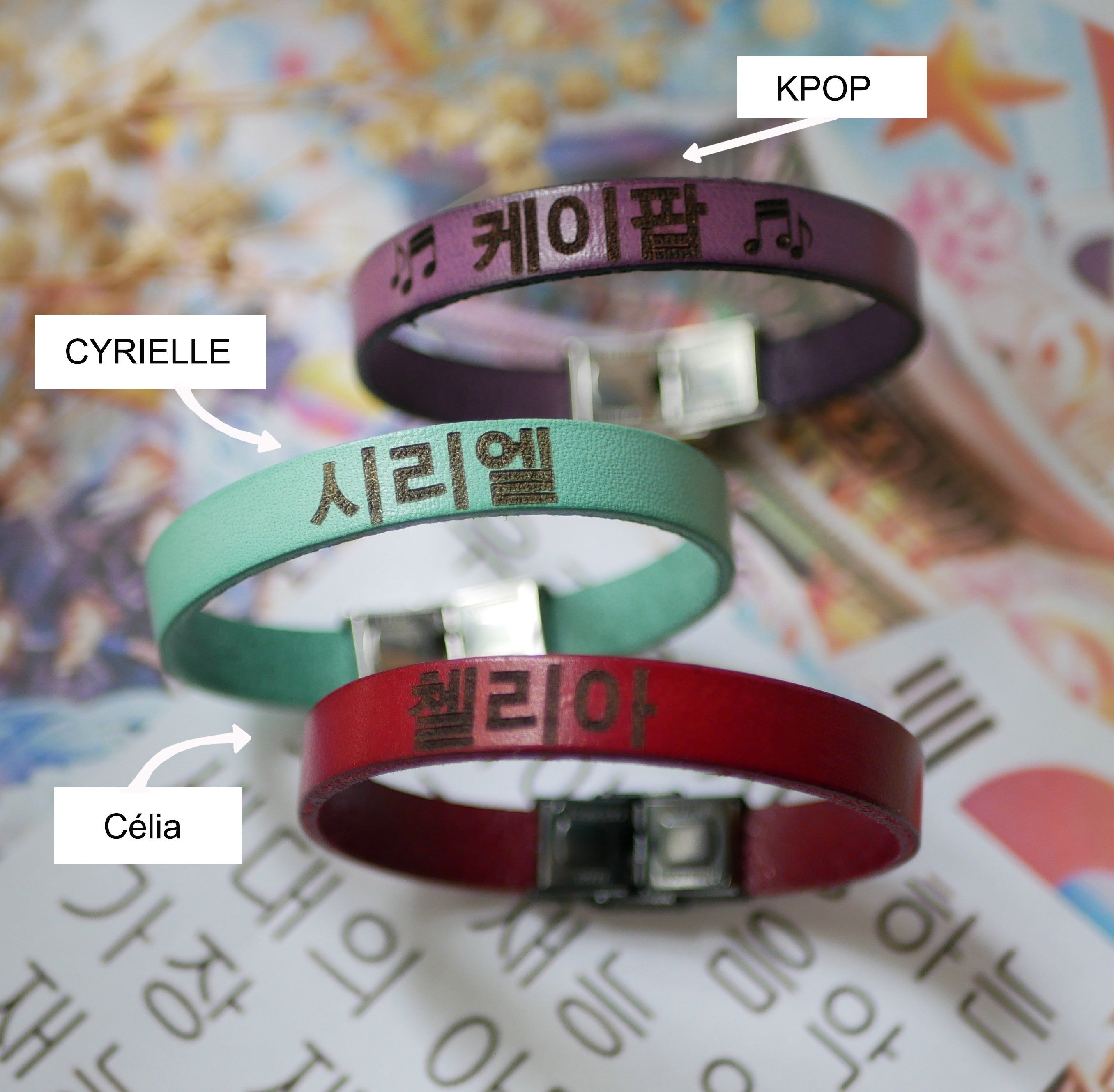Pulseira com nome de f&atilde; de kpop coreano em pele para personalizar