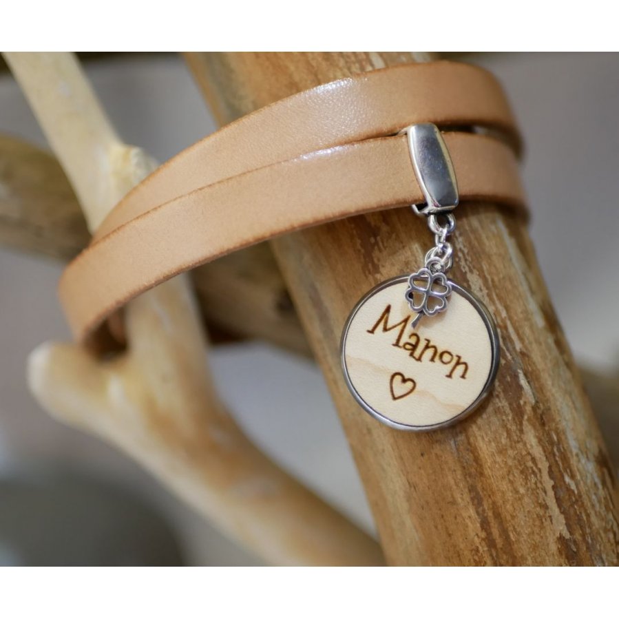 Pulseira dupla de couro personalizada com cabochon de madeira para gravar