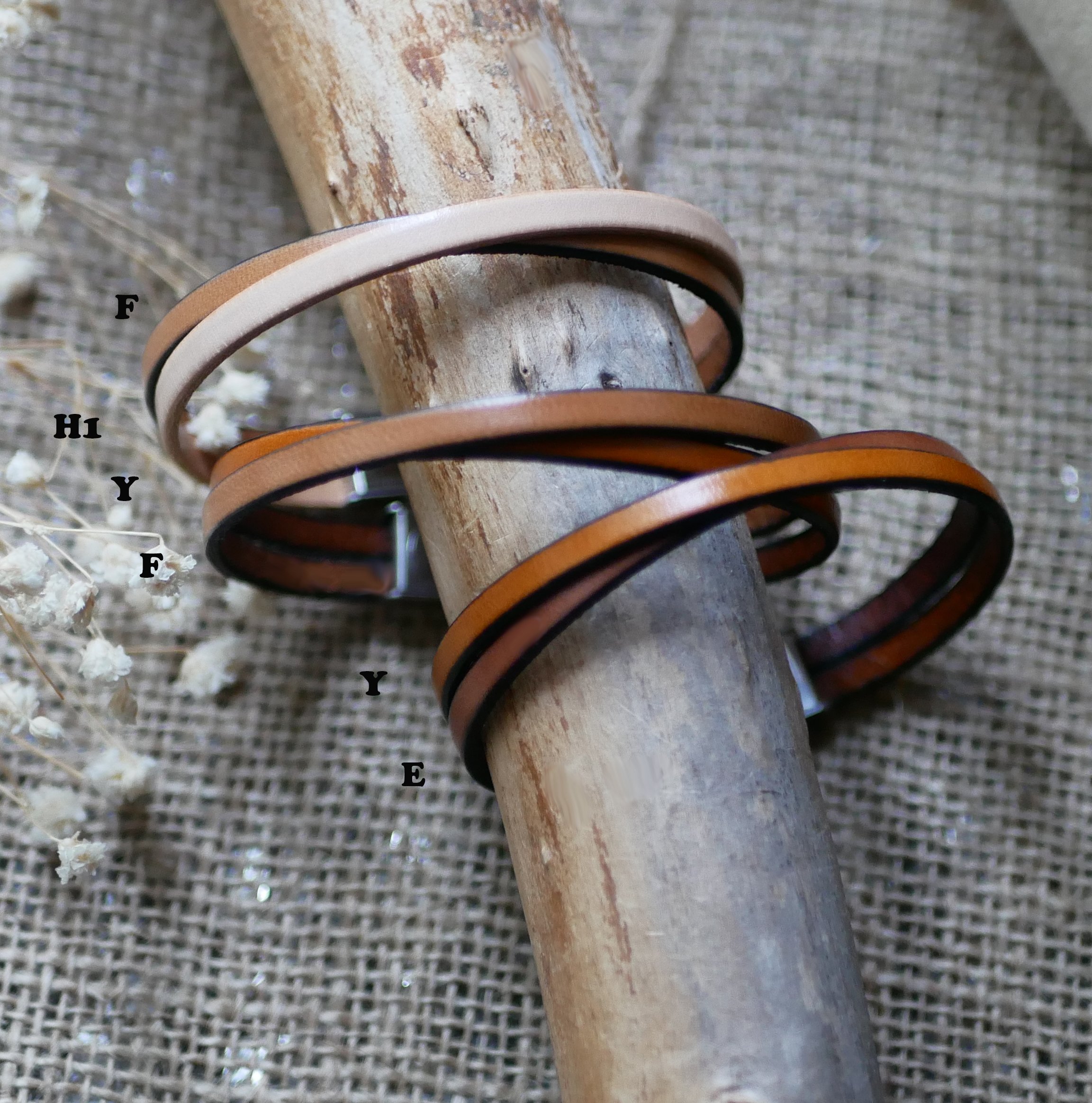 Pulseira duo de couro Twist personalizável para homens ou mulheres
