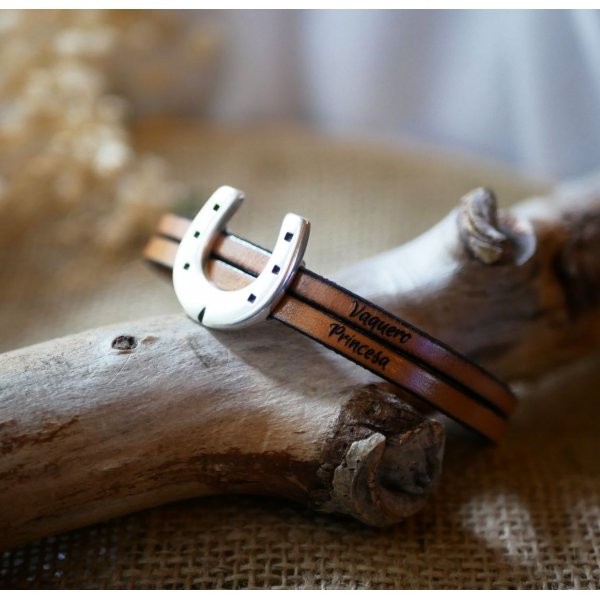 Pulseira de duo em couro e la&ccedil;o em ferradura personaliz&aacute;vel para homens ou mulheres