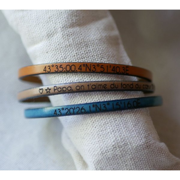 Pulseira de couro feminino para personalizar atrav&eacute;s de gravura com corrente de prata