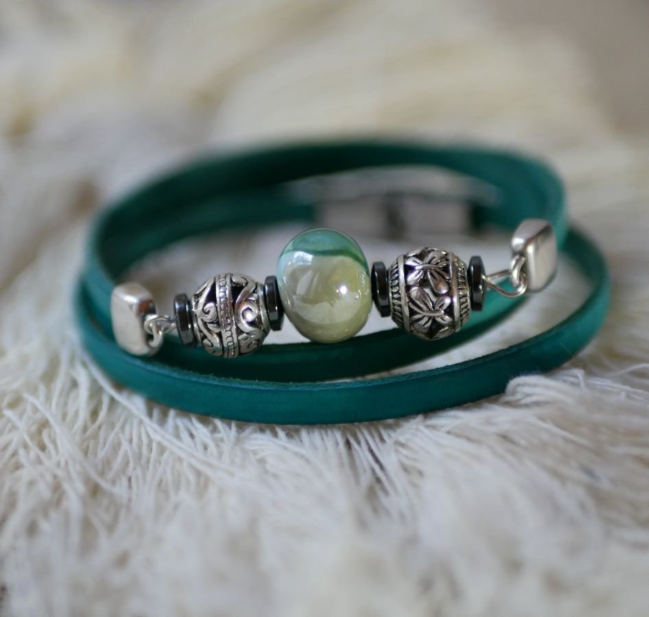 Pulseira de couro e pérolas para mulheres, verde turquesa, para ser personalizada 