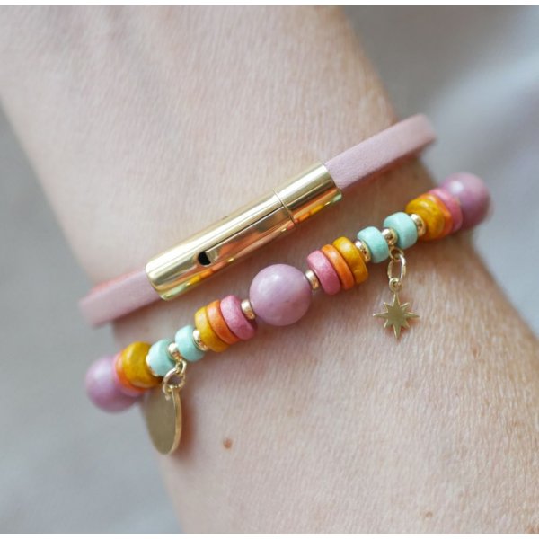Pulseira personalizada de couro de duas cores com fecho dourado