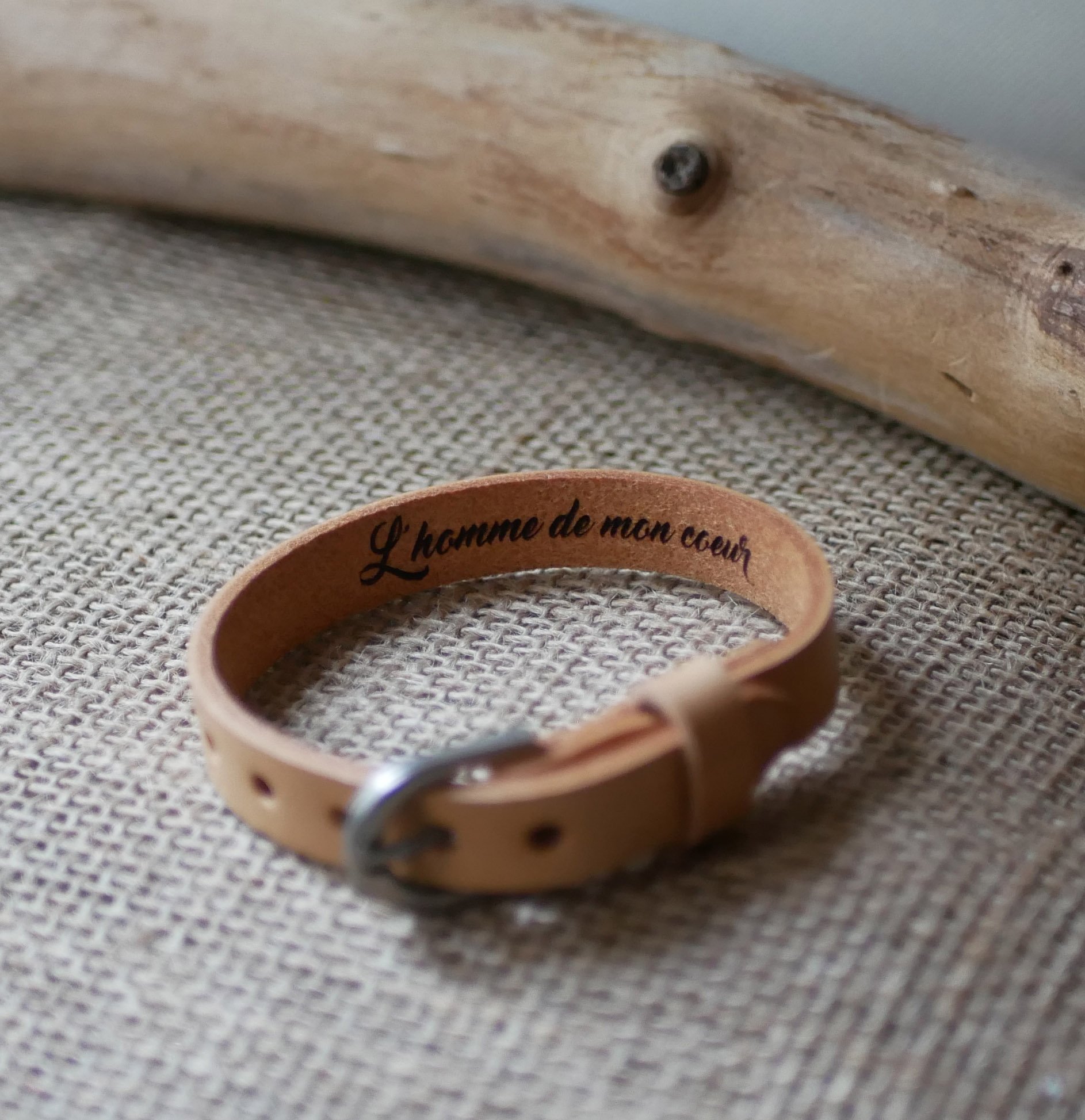 Pulseira masculina em couro natural para ser personalizada 