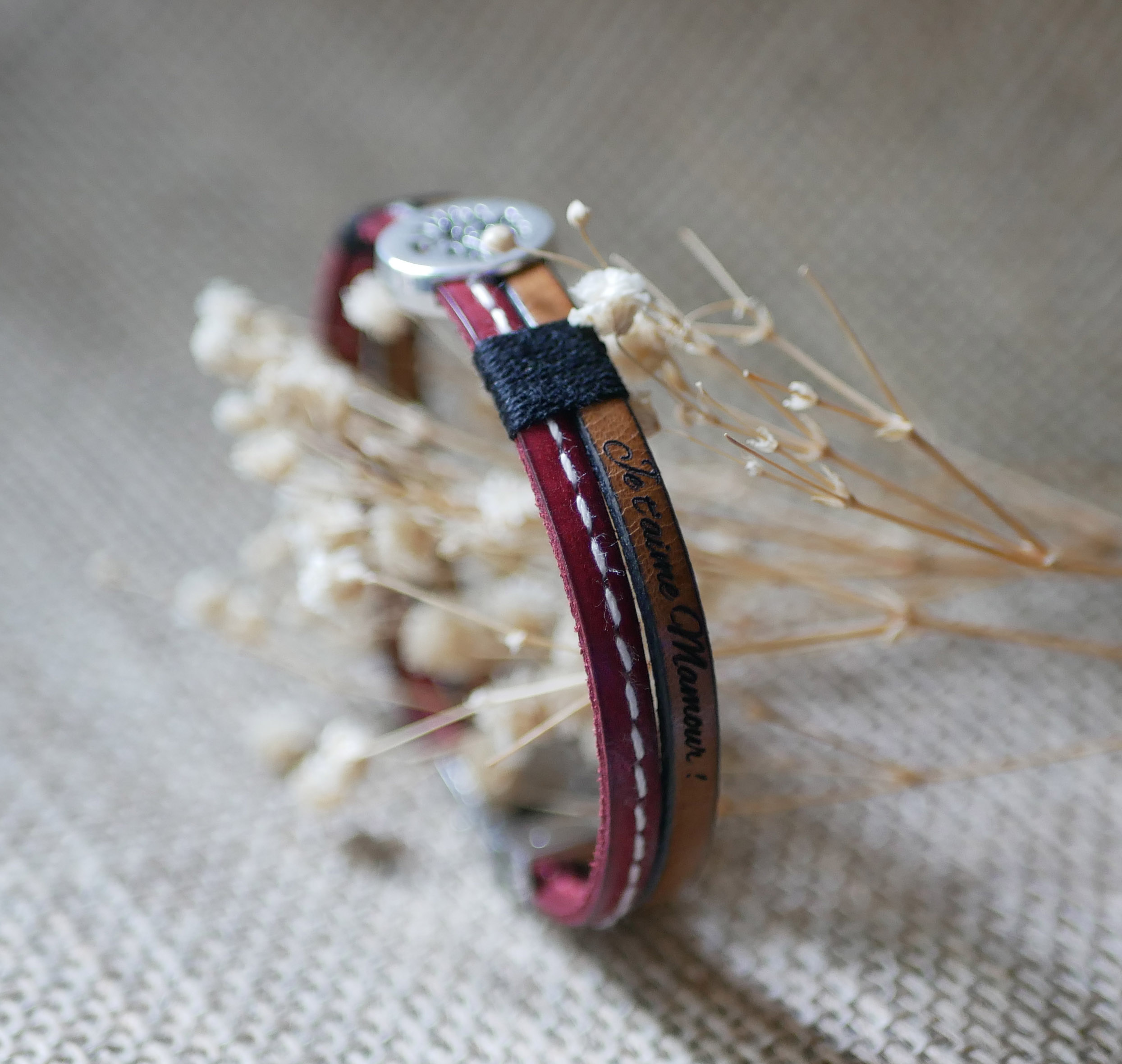 Pulseira para homem em pele vermelha dupla com pesponto Árvore da vida personalizável 