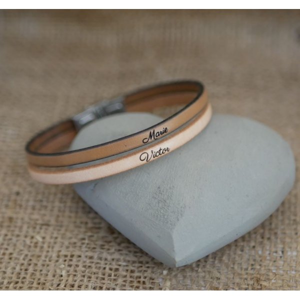 Pulseira duo em pele para homem personaliz&aacute;vel com grava&ccedil;&atilde;o