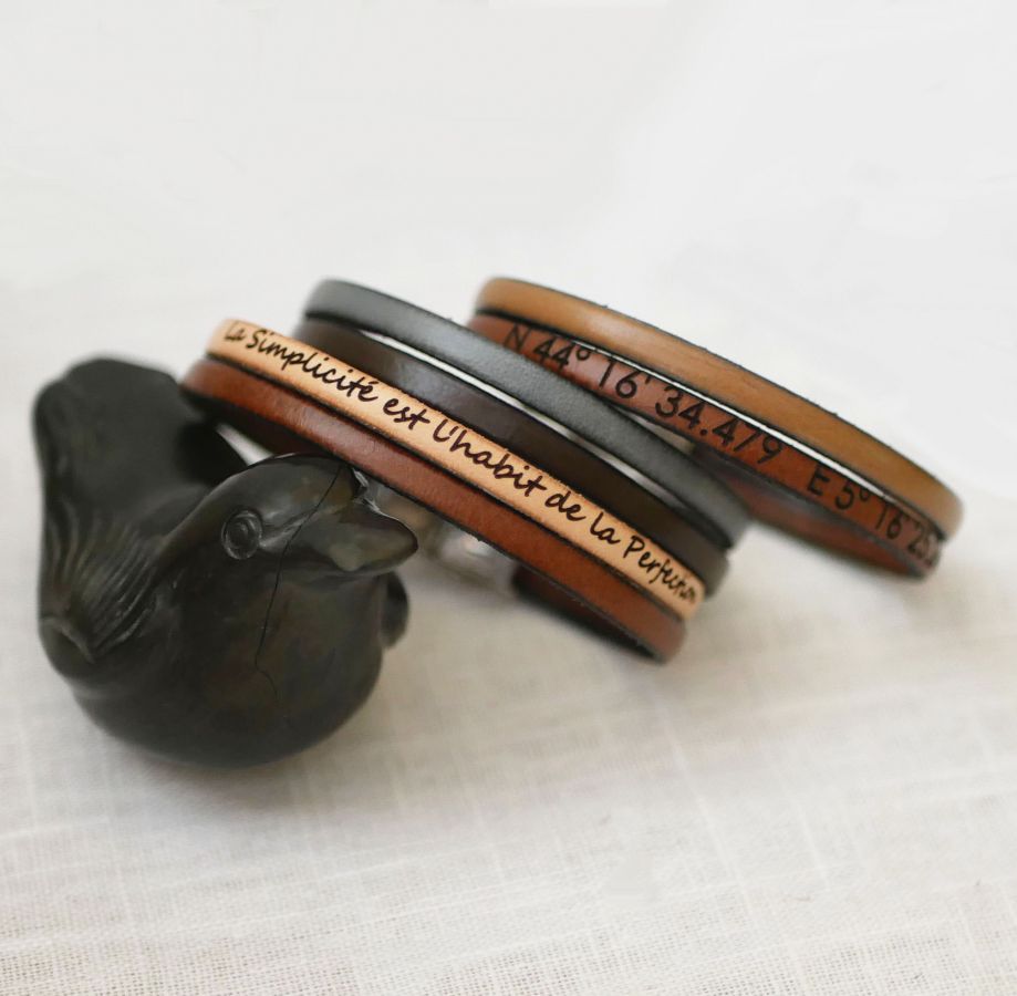 Pulseira duo em pele para homem personalizável com gravação