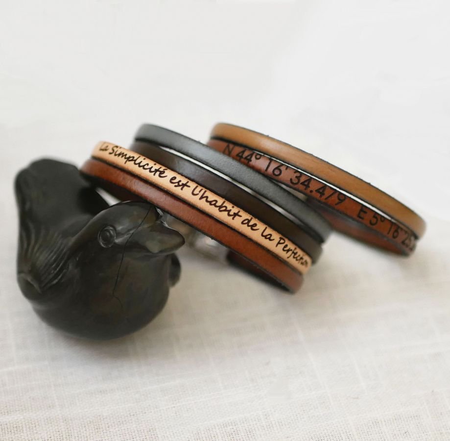 Pulseira duo em pele para homem personalizável com gravação