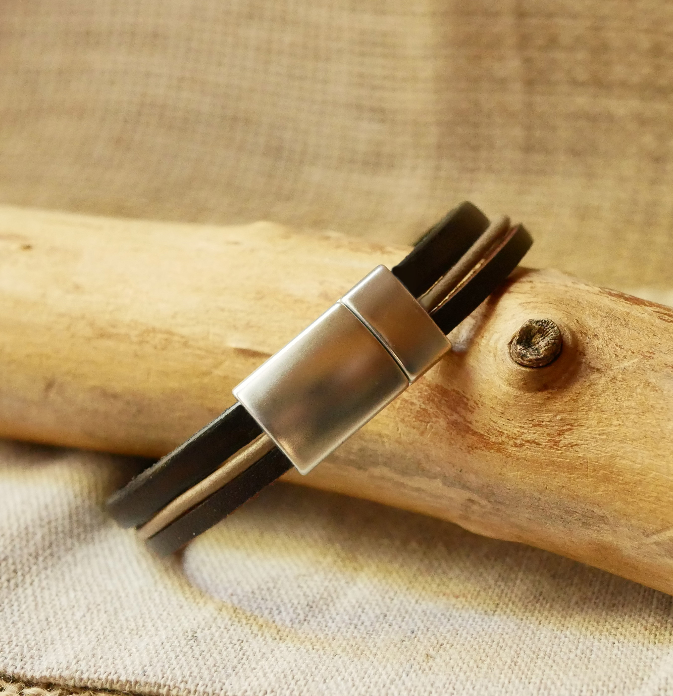 Trio de braceletes para homem em pele castanha vintage