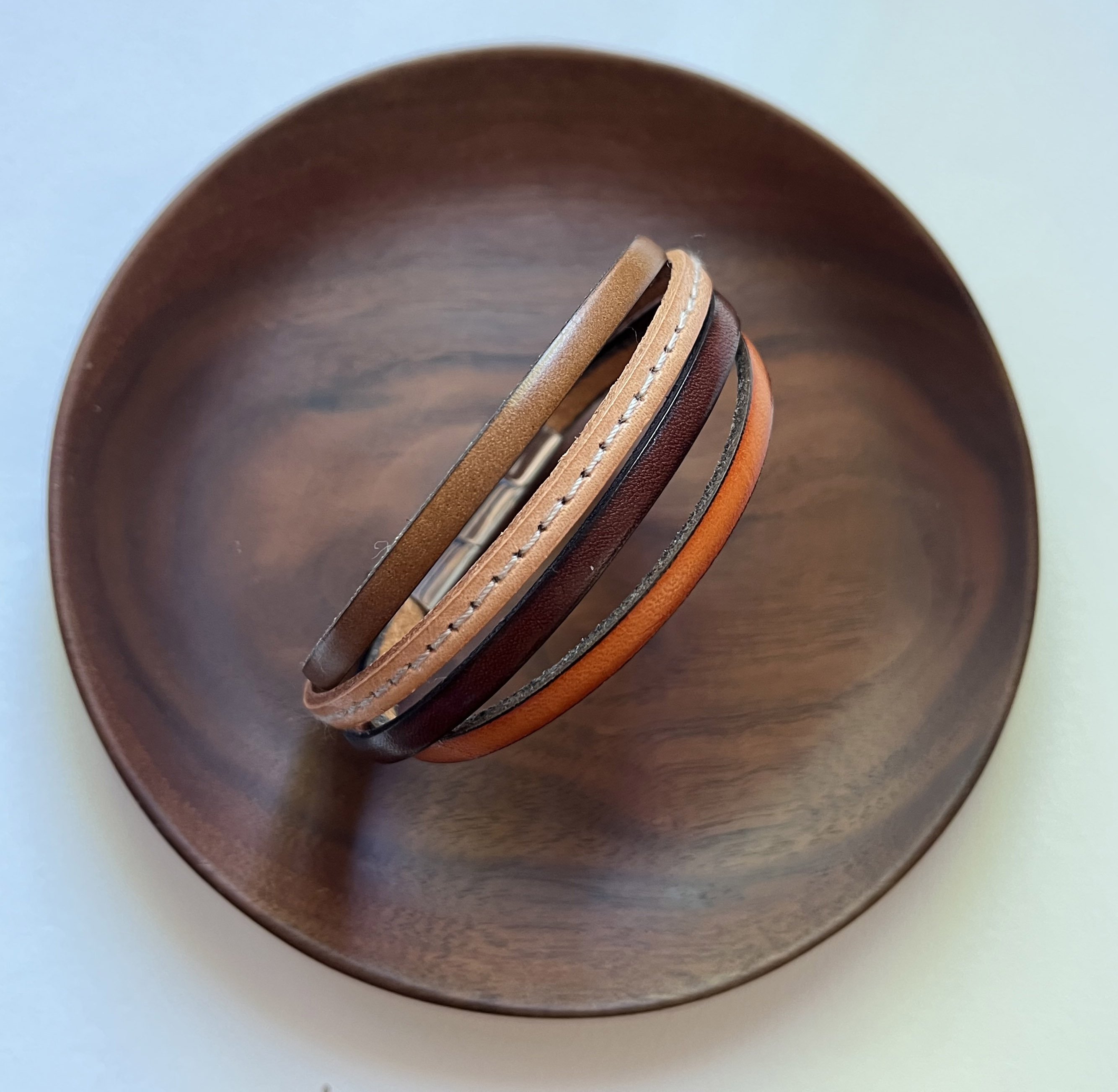 Bracelet manchette ajustable multi cuirs Marrons clairs pour homme 