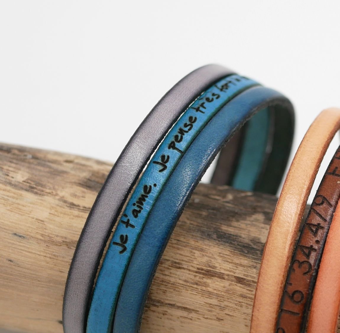 Pulseira de punho de trio de couro para personalizar 