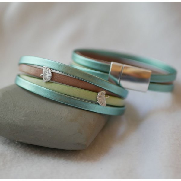 Pulseira de punho em pele com design Ginkgo para ser personalizada 