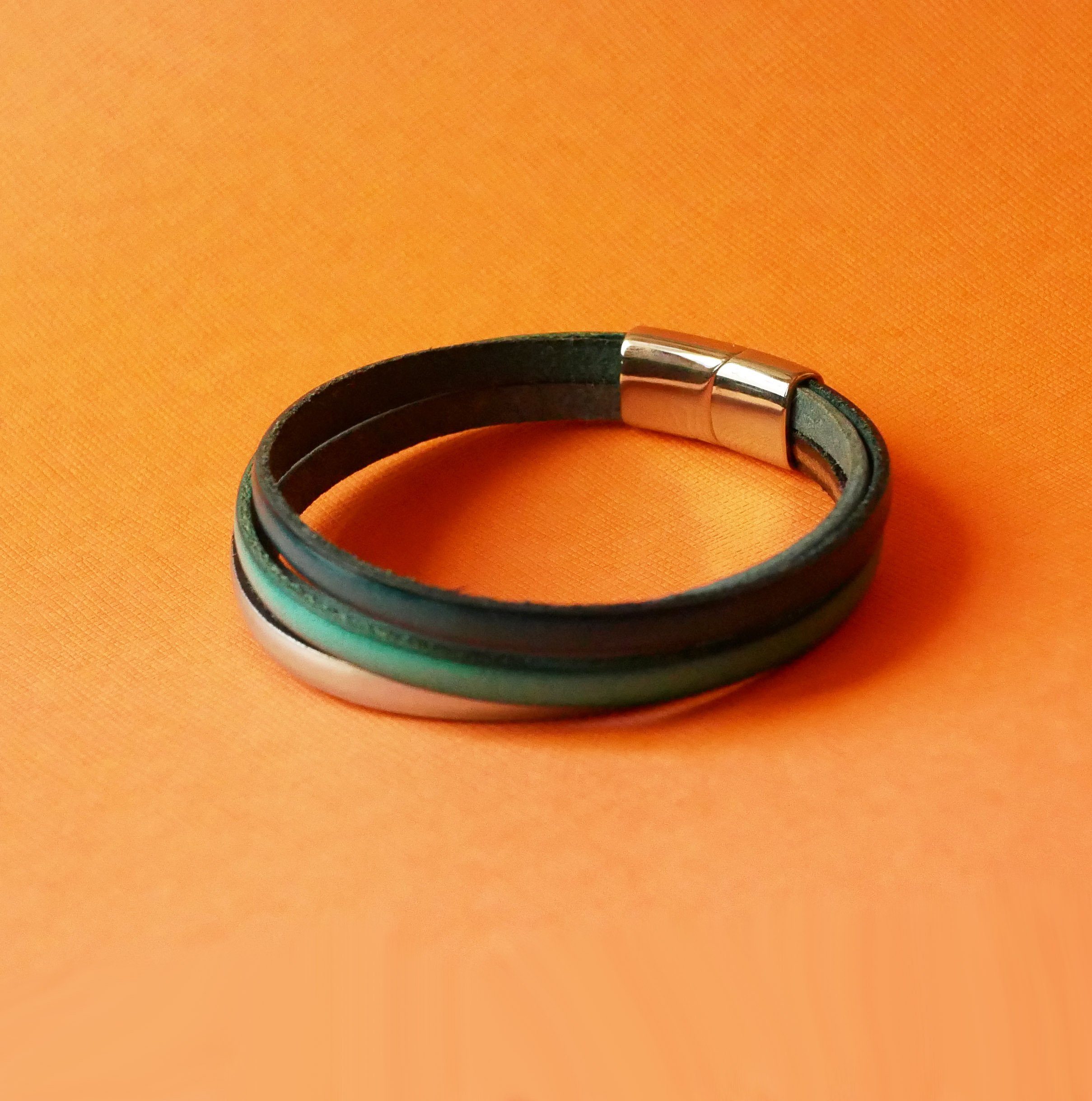 Pulseira de punho com 4 peles de turquesa