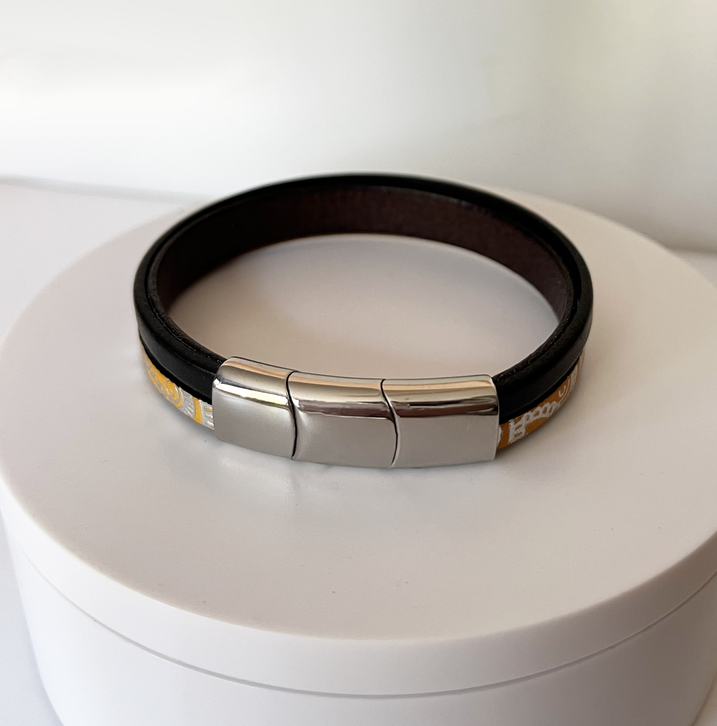 Bracelet manchette femme aux 3 cuirs orange argenté  fermoir à extension