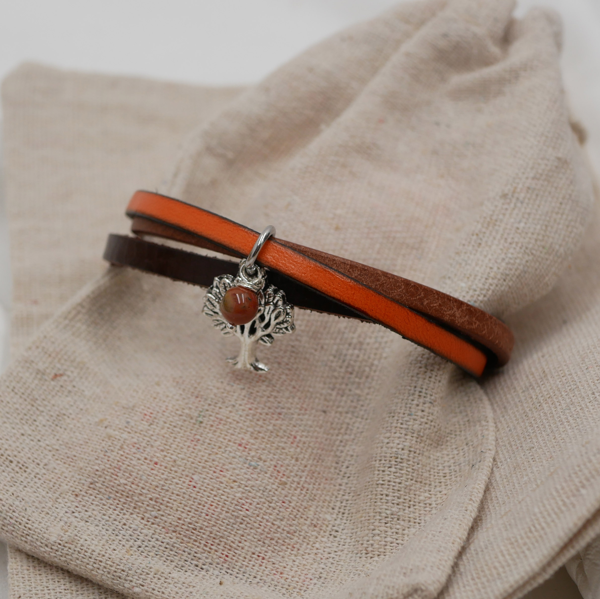 Pulseira feminina com punho em pele múltipla Pendente de outono à sua escolha