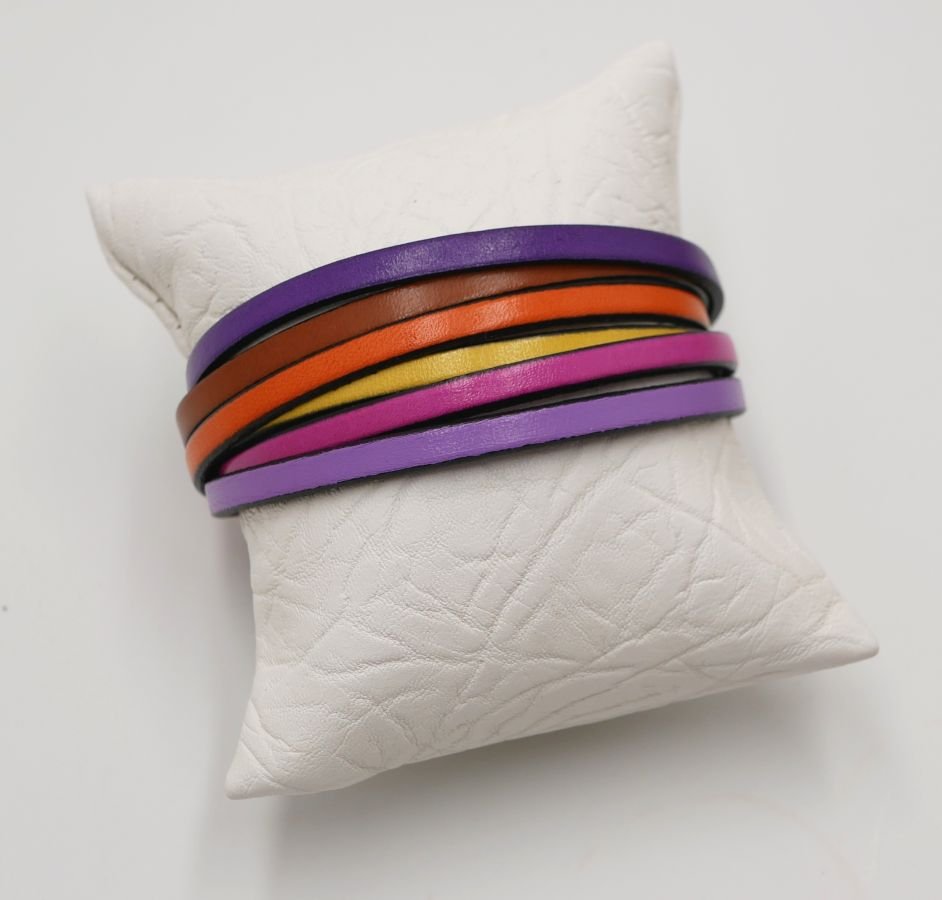 Pulseira de Punho de Couro Múltiplo em cores tónicas