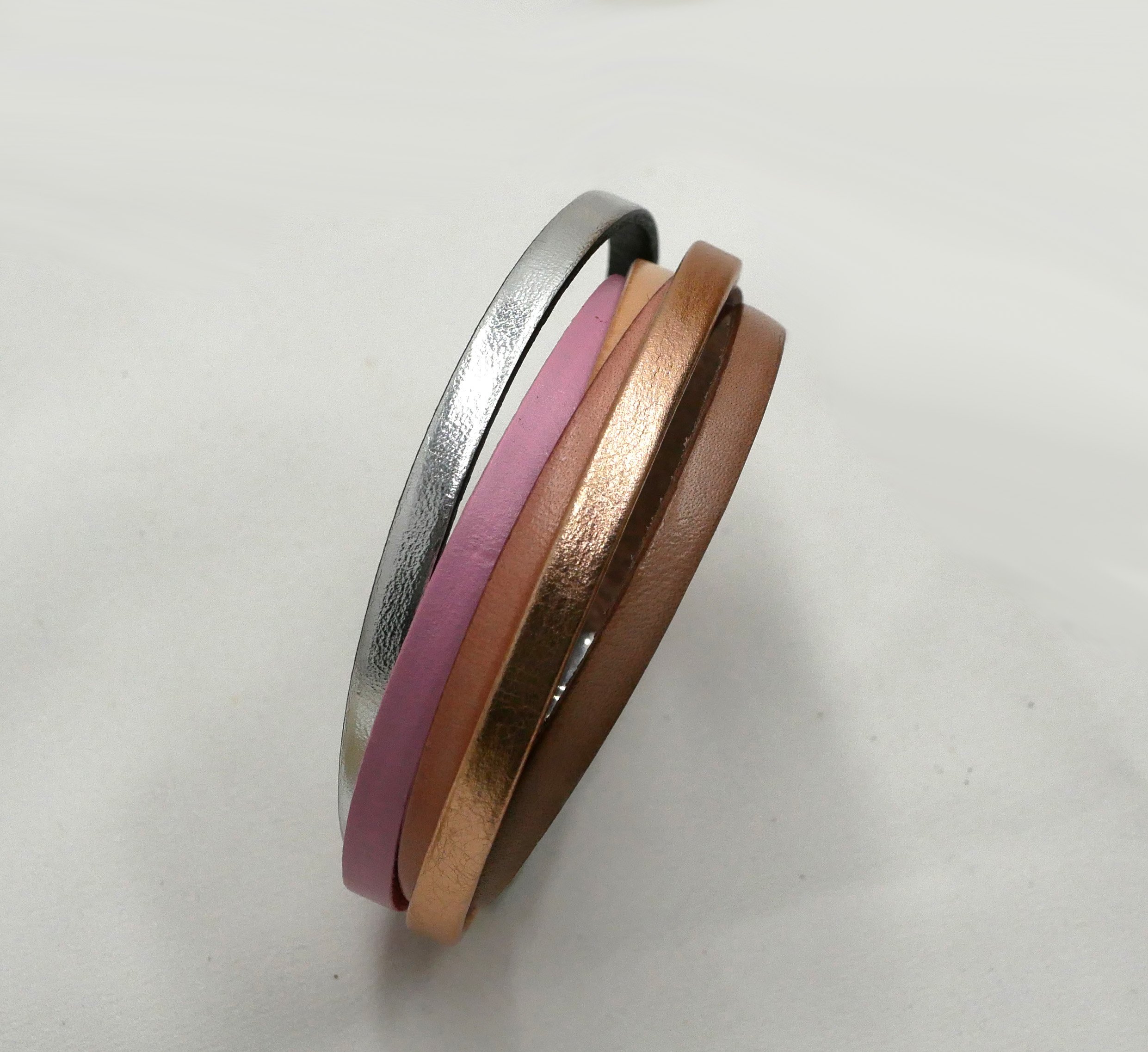 Pulseira de punho em pele múltipla, cor de pêssego acobreado
