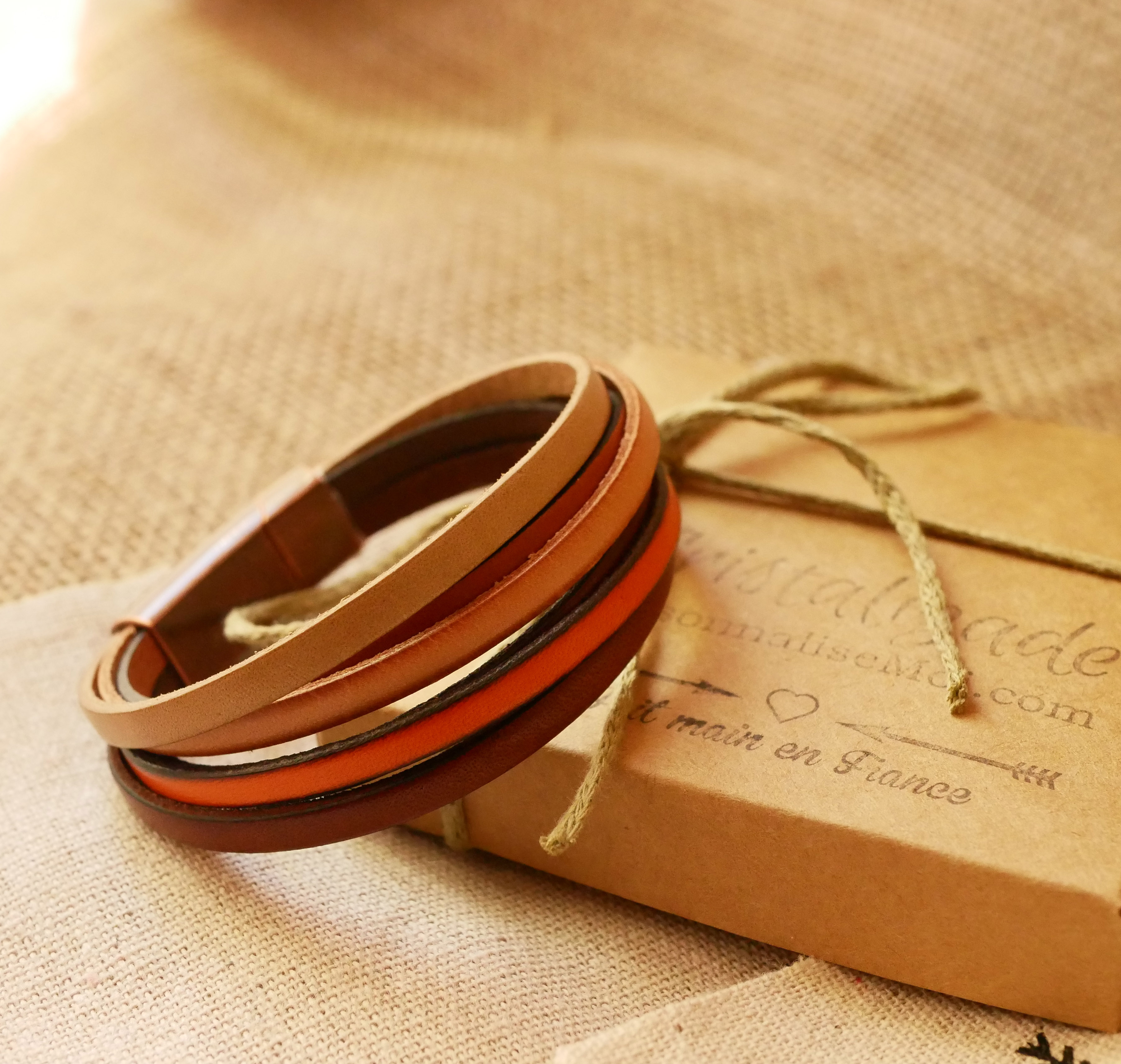 Pulseira de punho em multi-couro de cor ocre