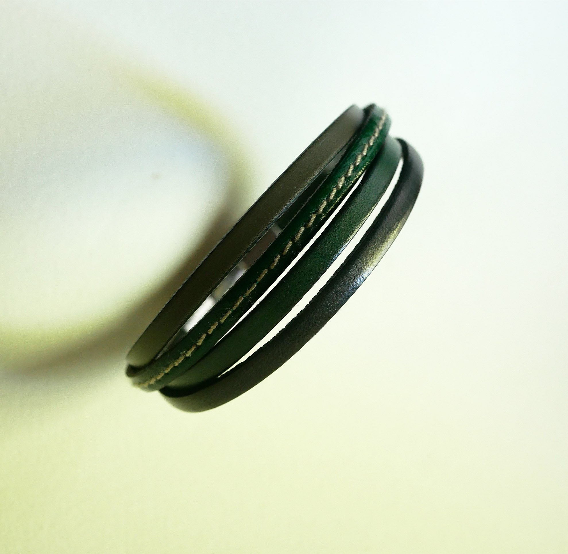 Pulseira de punho em pele verde e cinzenta para homem