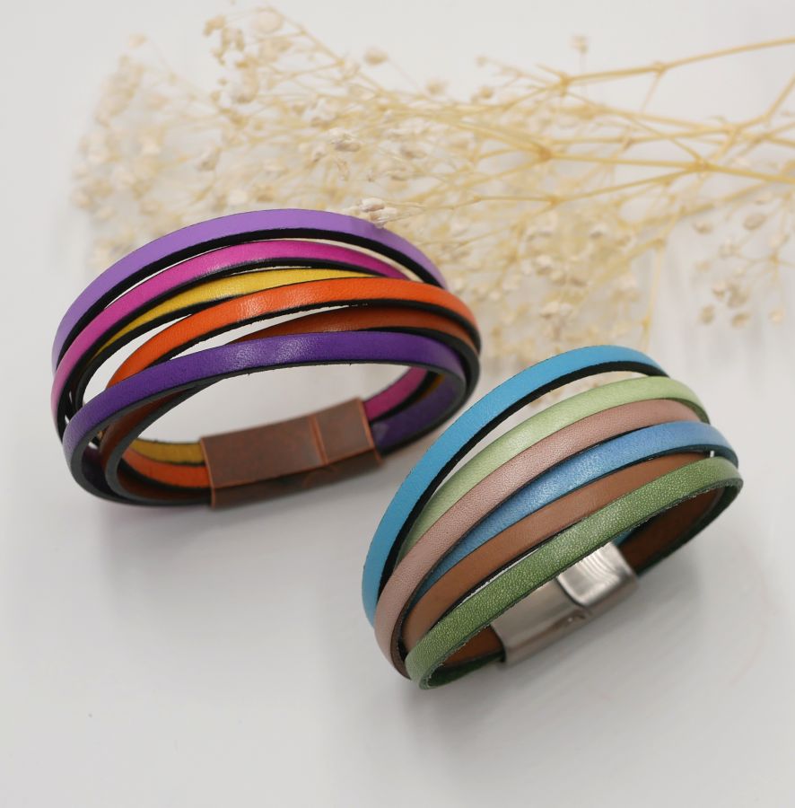 Pulseira de Punho de Couro Múltiplo em cores tónicas