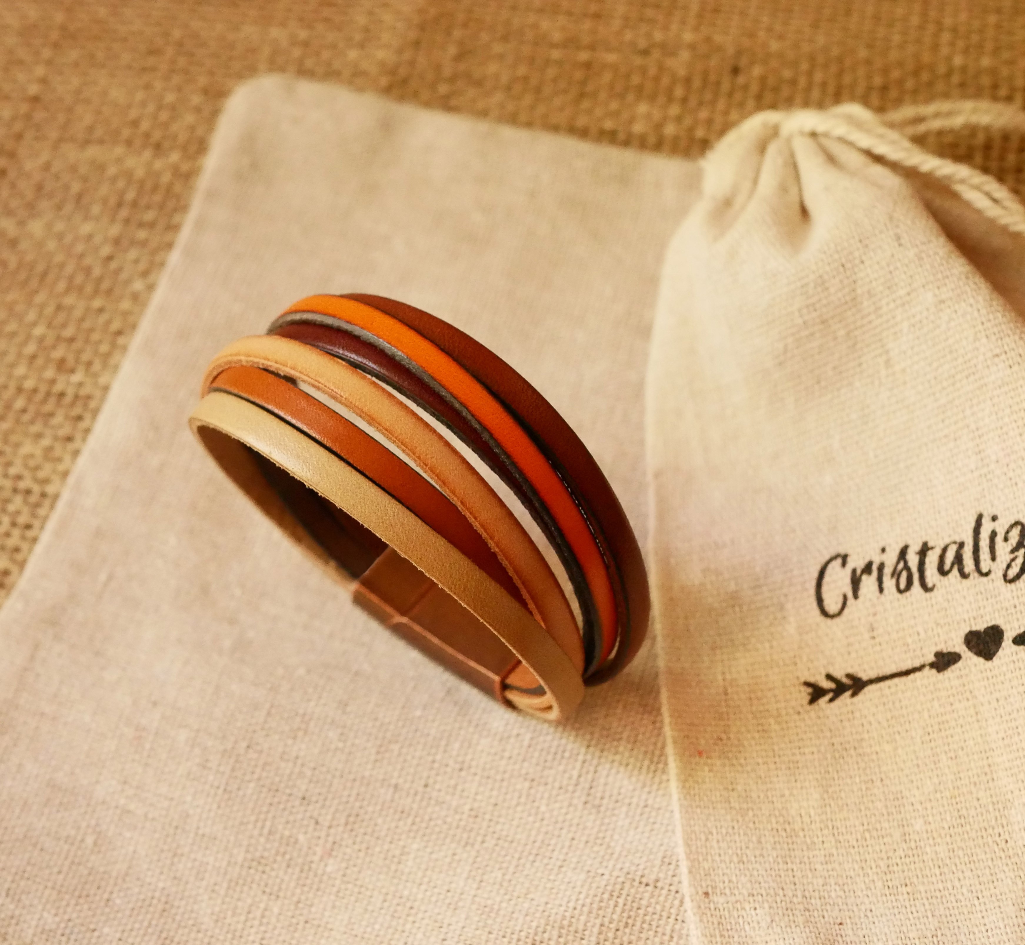 Pulseira de punho em multi-couro de cor ocre