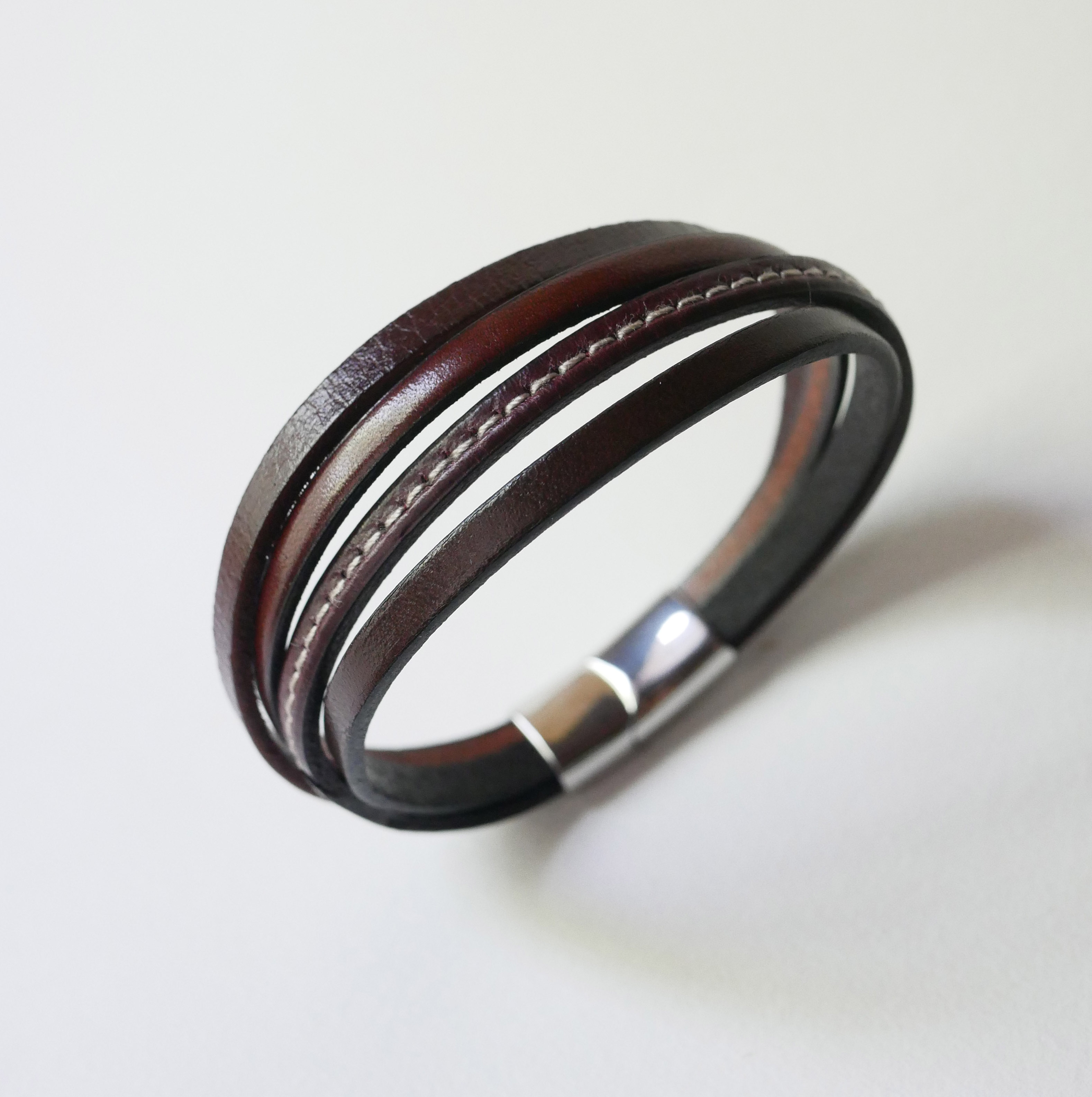 Pulseira de punho em pele castanha para homem