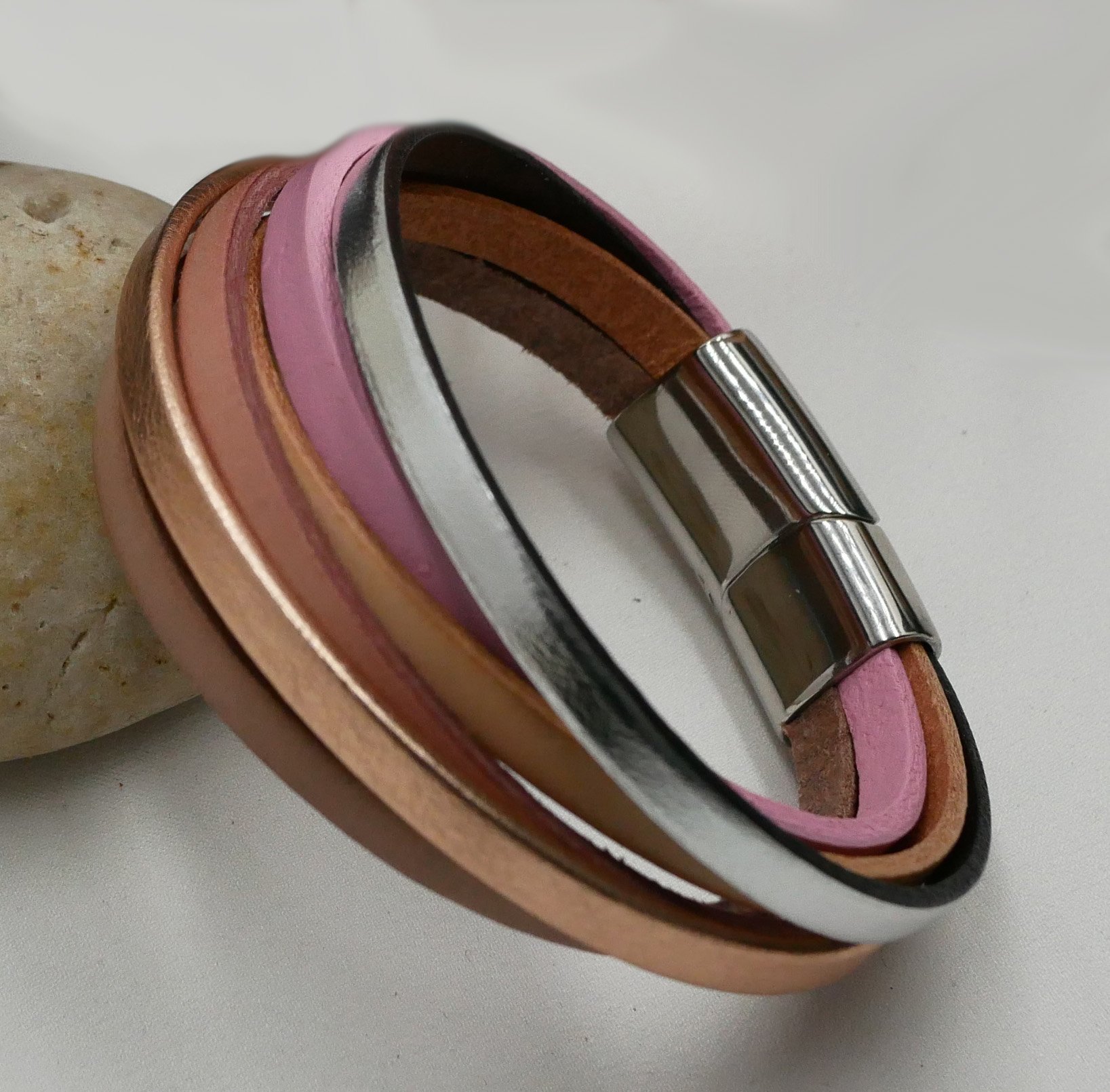Pulseira de punho em pele múltipla, cor de pêssego acobreado