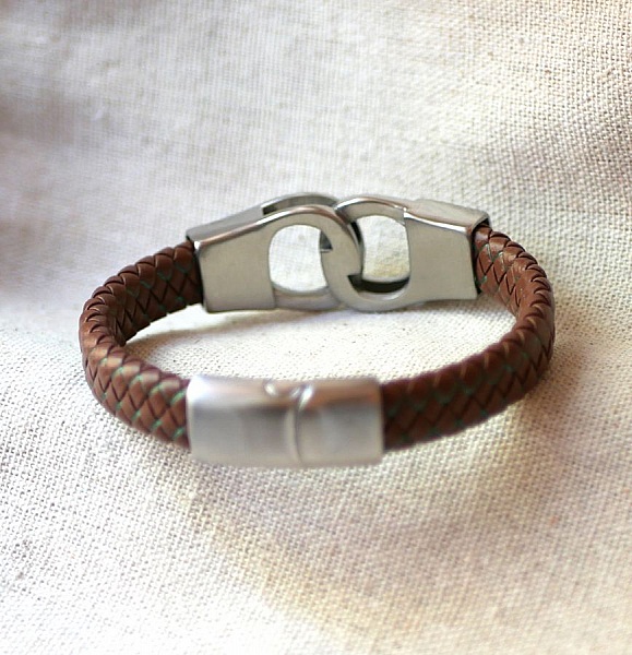 Pulseira de couro tran&ccedil;ado cor e tamanho de bracelete &agrave; sua escolha