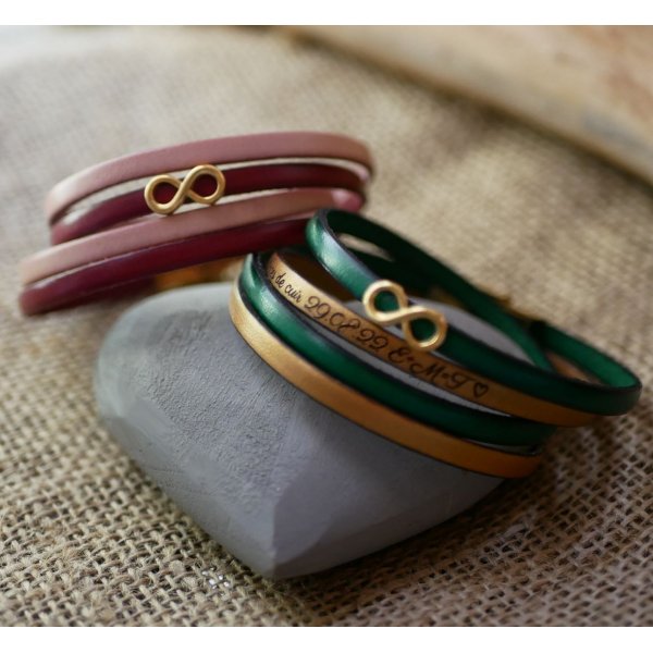 Prenda para a m&atilde;e pulseira dourada com o s&iacute;mbolo do infinito em 2 peles para personalizar  