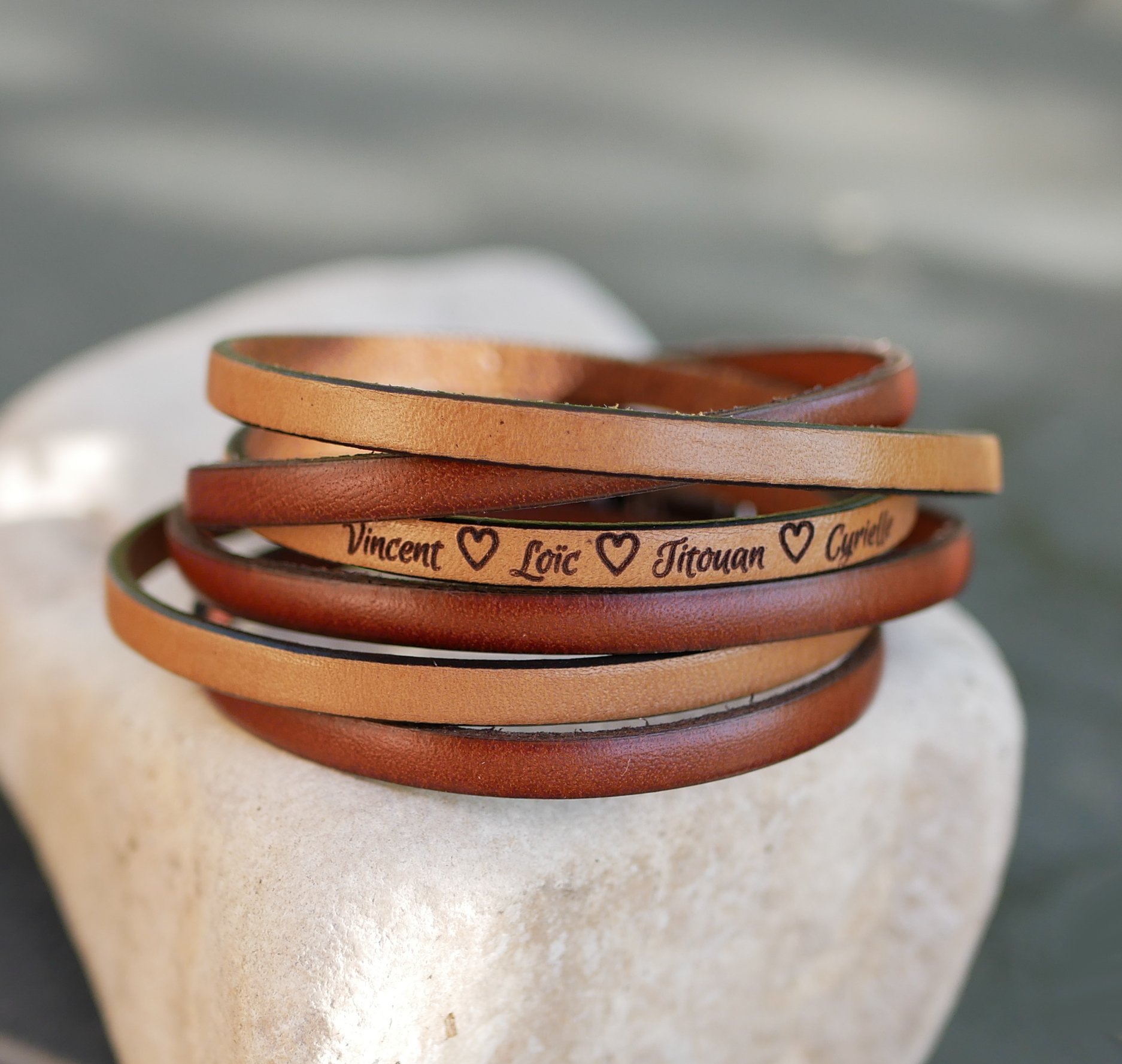 Pulseira dupla em pele multi-voltas personalizável para homem ou mulher