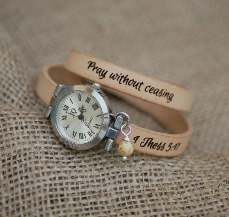Relógio pulseira em pele 2 voltas personalizável com mostrador em prata