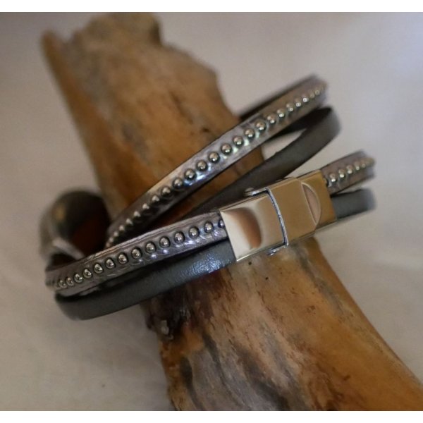 Rel&oacute;gio com pulseira dupla de couro prateado escolha da cor das contas para personalizar 