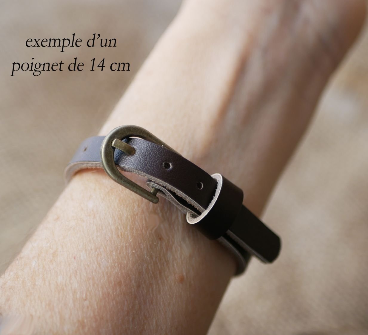 Relógio pulseira em pele, totalmente personalizável 