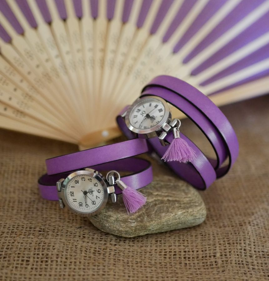 Relógio pulseira de couro Lilás 2 ou 3 cartuchos com pompom