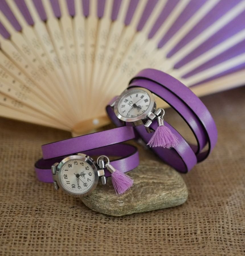 Relógio pulseira de couro Lilás 2 ou 3 cartuchos com pompom
